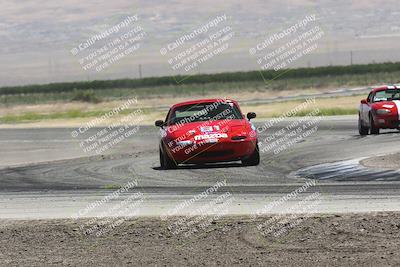 media/Jun-01-2024-CalClub SCCA (Sat) [[0aa0dc4a91]]/Group 3/Race/